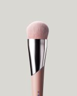 Full-Bodied Foundation Brush 110 - Image 2