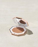 Cheeks Out Freestyle Cream Bronzer - Butta Biscuit