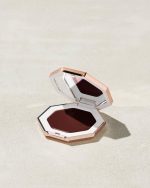 Cheeks Out Freestyle Cream Bronzer - Toffee Tease