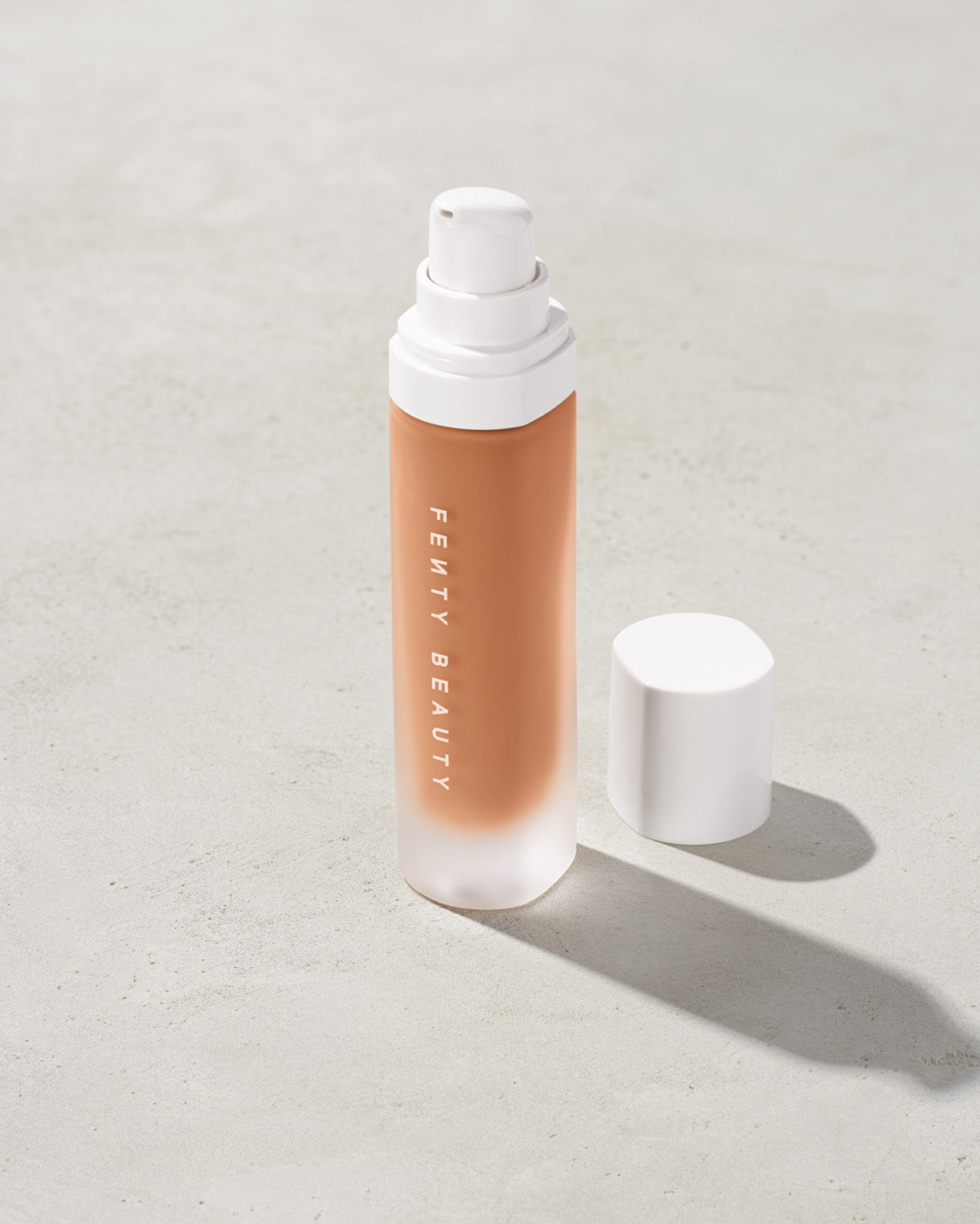 FB31006_FB0370_alt1.jpg Pro Filt'r Soft Matte Longwear Foundation - #370 - Image 1