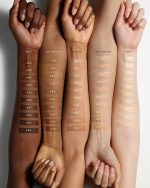 Soft'lit Naturally Luminous Longwear Foundation - 210 - Image 3