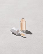 We're Even Hydrating Longwear Concealer - 220W - Image 12