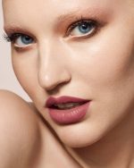 Stunna Lip Paint Longwear Fluid Lip Color - RiRi - Image 3