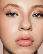 Gloss Bomb Stix High-Shine Gloss Stick - Two'Lip Kiss - Image 2
