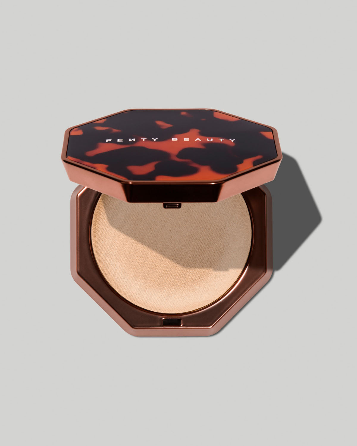 FB_SPR26_T2PRODUCT_ECOMM_SUNSTALKR_SOUFFLE_BRONZER_SUGACOOKIE_1200X1500_72DPI.jpg Sun Stalk-r Souffl- Pressed Mousse Cream Bronzer - Suga Cookie - Image 1